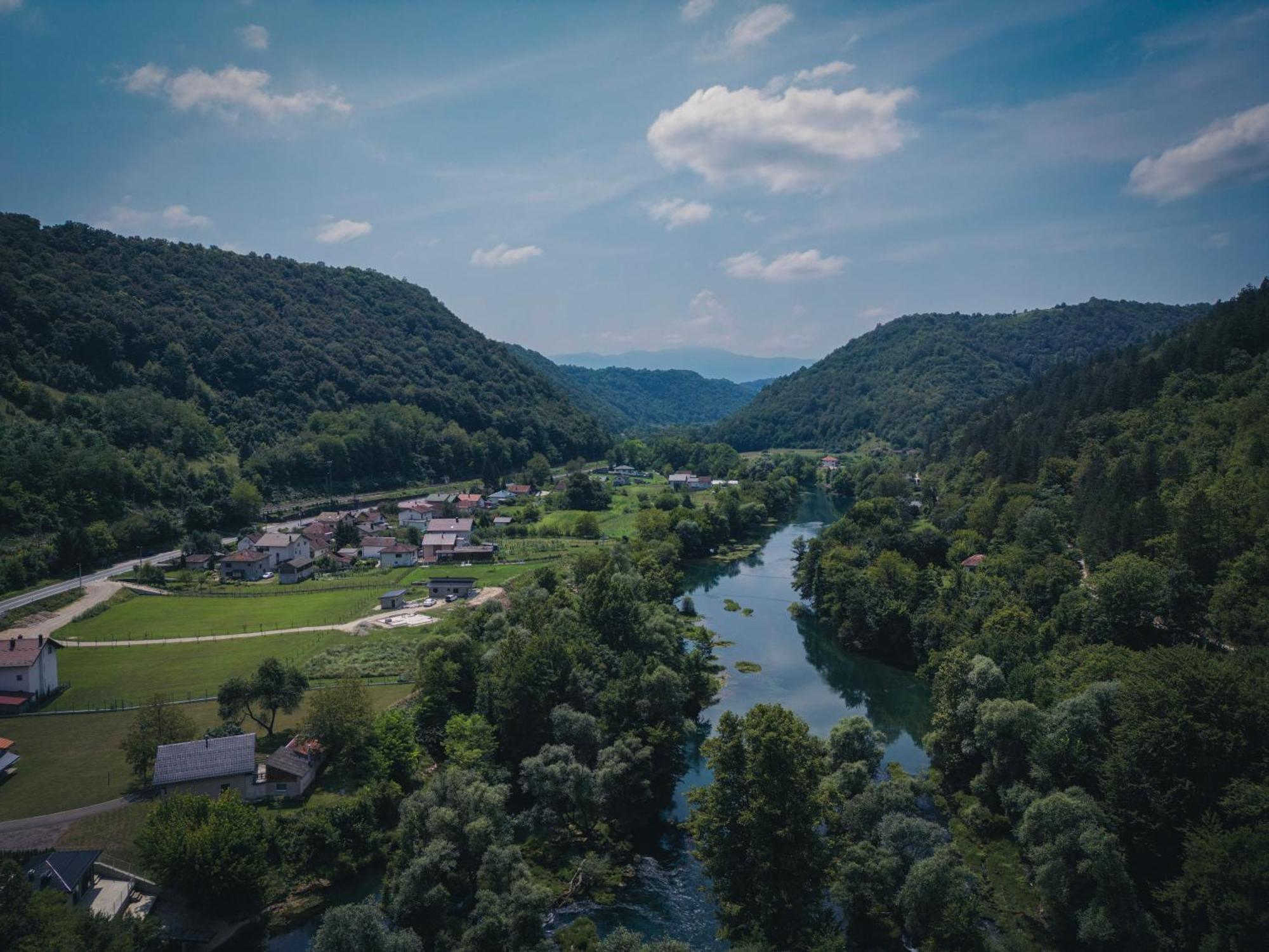 Hotel Tazz - River Front Oasis Collection Bihać Eksteriør bilde