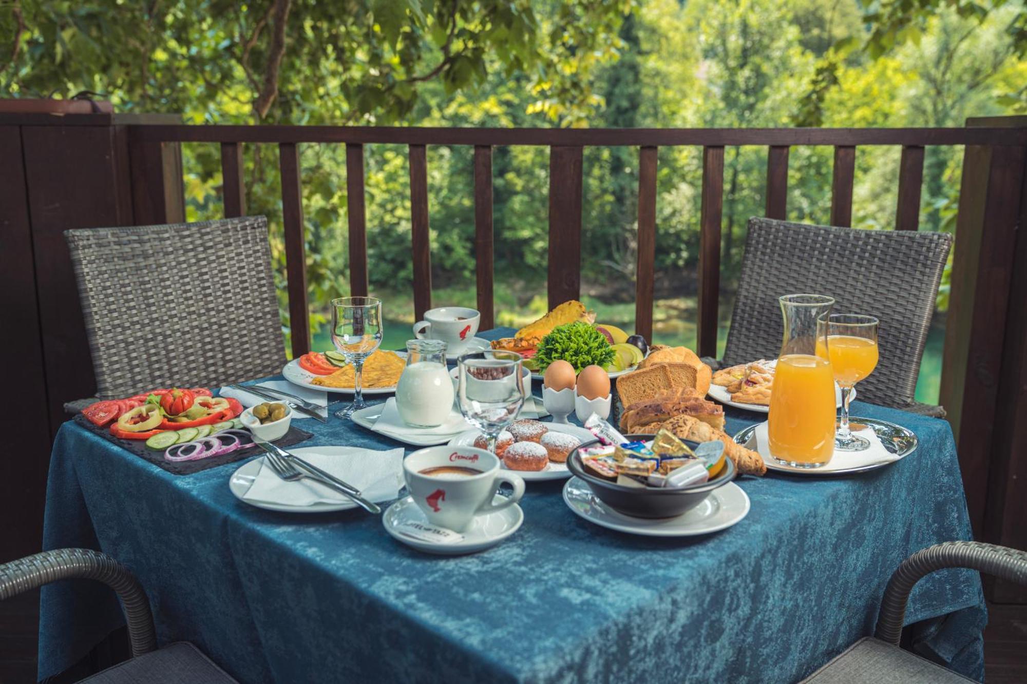Hotel Tazz - River Front Oasis Collection Bihać Eksteriør bilde