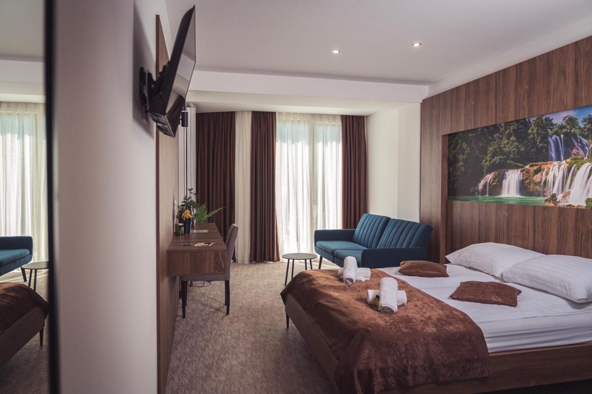 Hotel Tazz - River Front Oasis Collection Bihać Eksteriør bilde