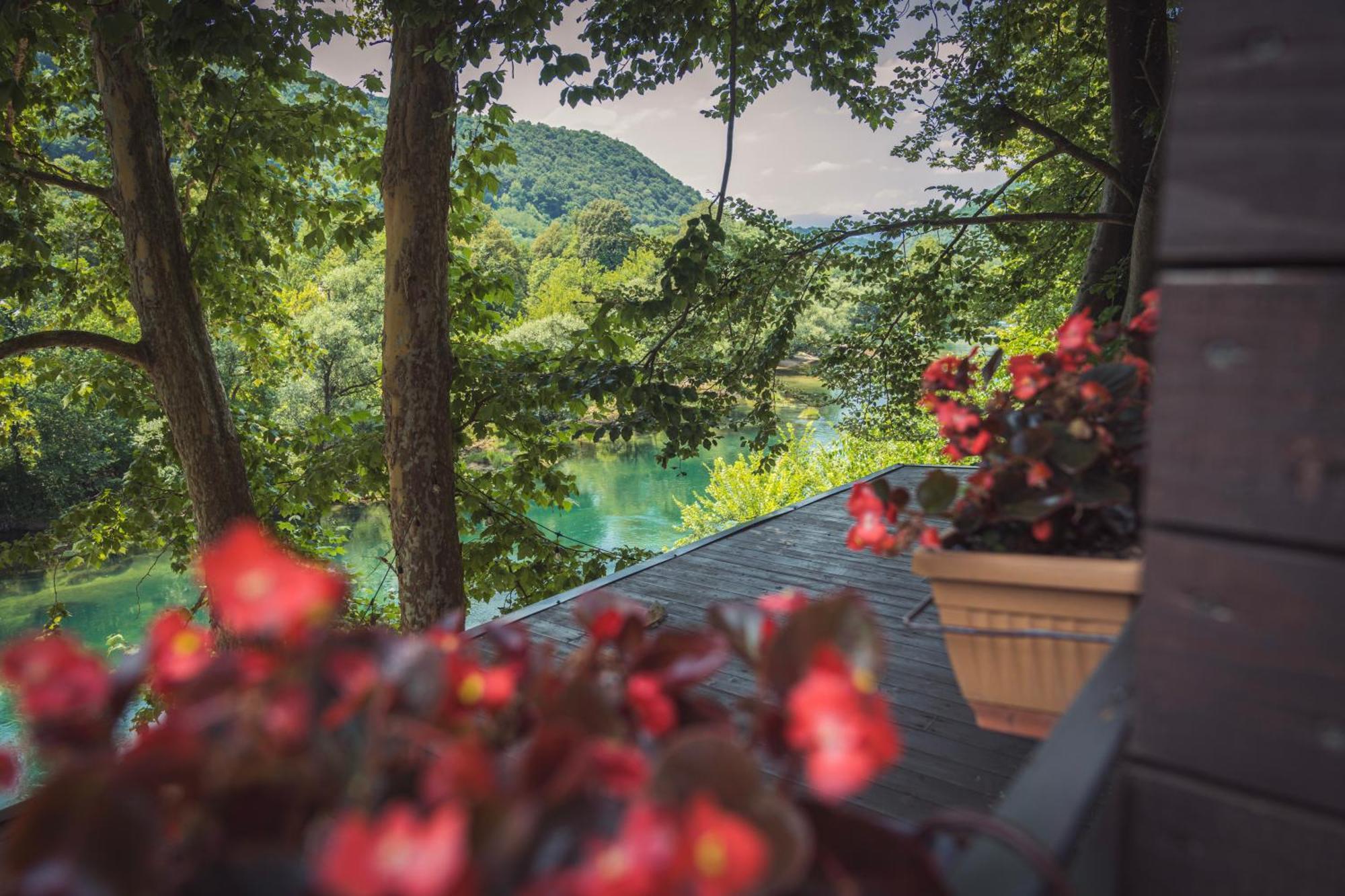 Hotel Tazz - River Front Oasis Collection Bihać Eksteriør bilde