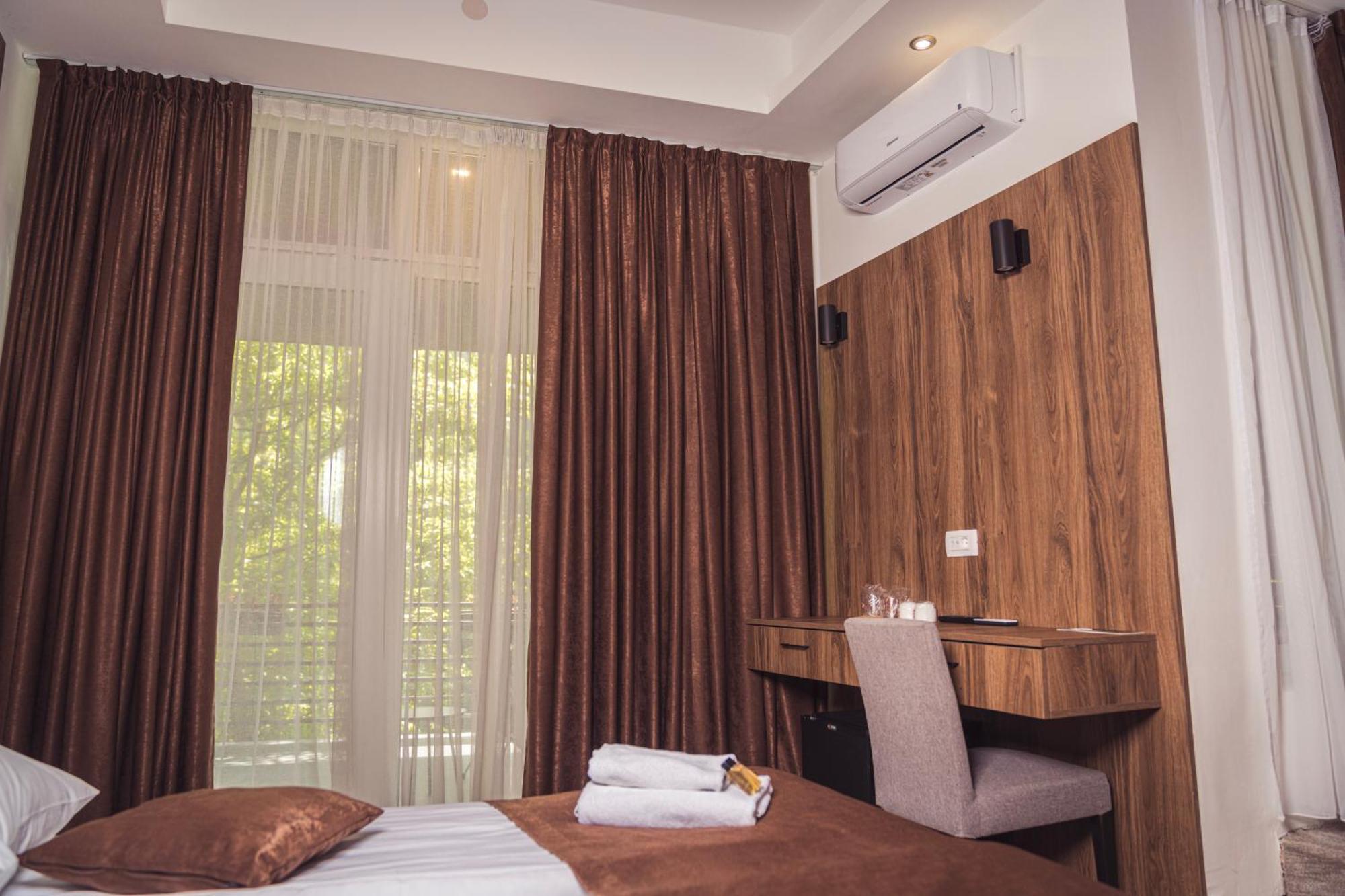 Hotel Tazz - River Front Oasis Collection Bihać Eksteriør bilde